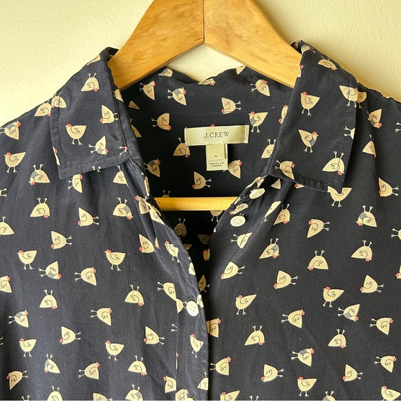 Whimsical Hen/Chicken Print Navy 100% Silk Button-Up J Crew Blouse - Picture 3 of 4